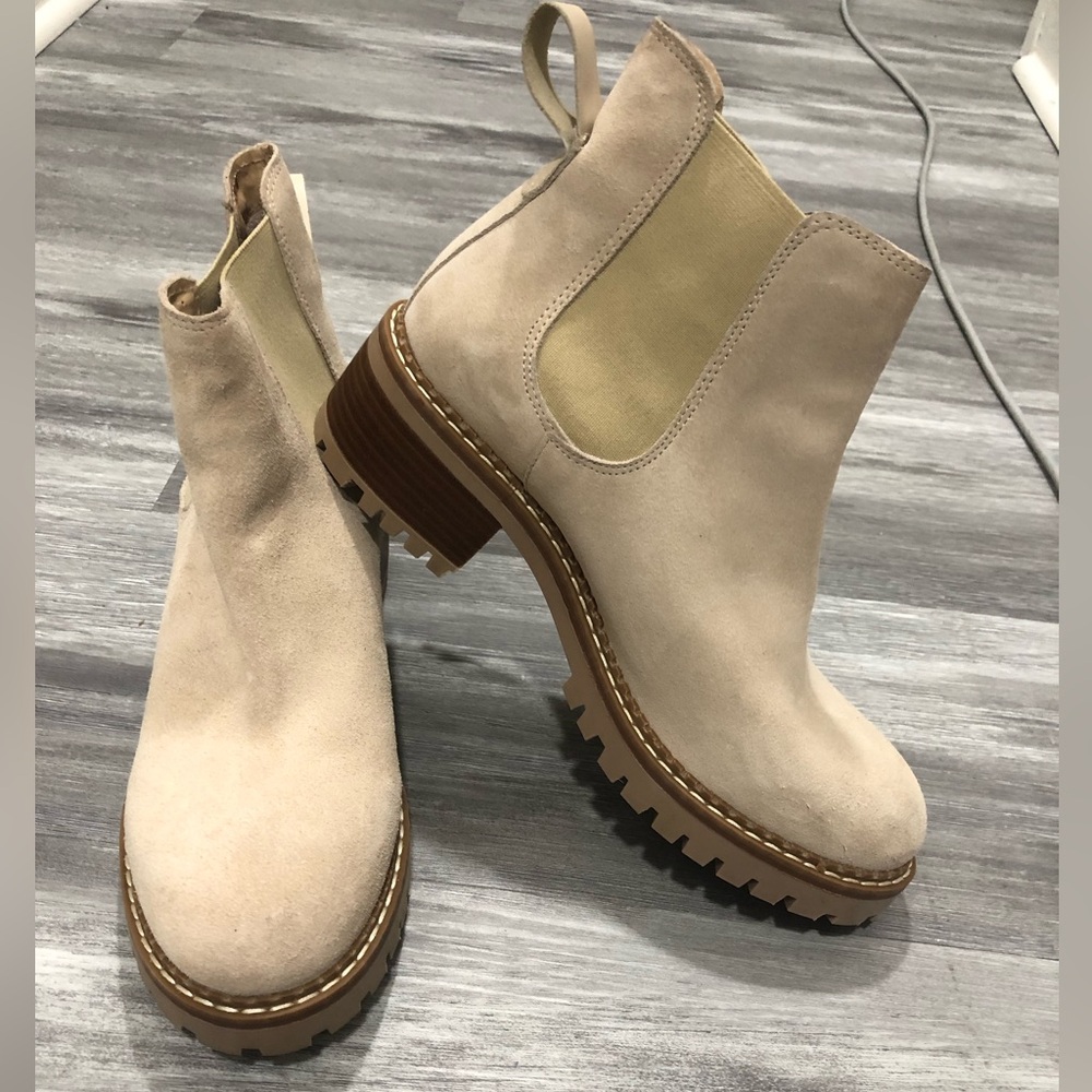 Bertuchi Chelsea Lug Sole Tan Leather Boots Made in Spain Women Size 40 Size 9 - Picture 11 of 11